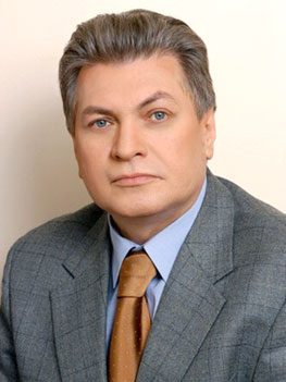 Директор Иркутского филиала МНТК «Микрохирургия глаза» имени Фёдорова Андрей Щуко