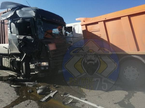 Фура и грузовик столкнулись на трассе Чита – Иркутск в Хилокском районе