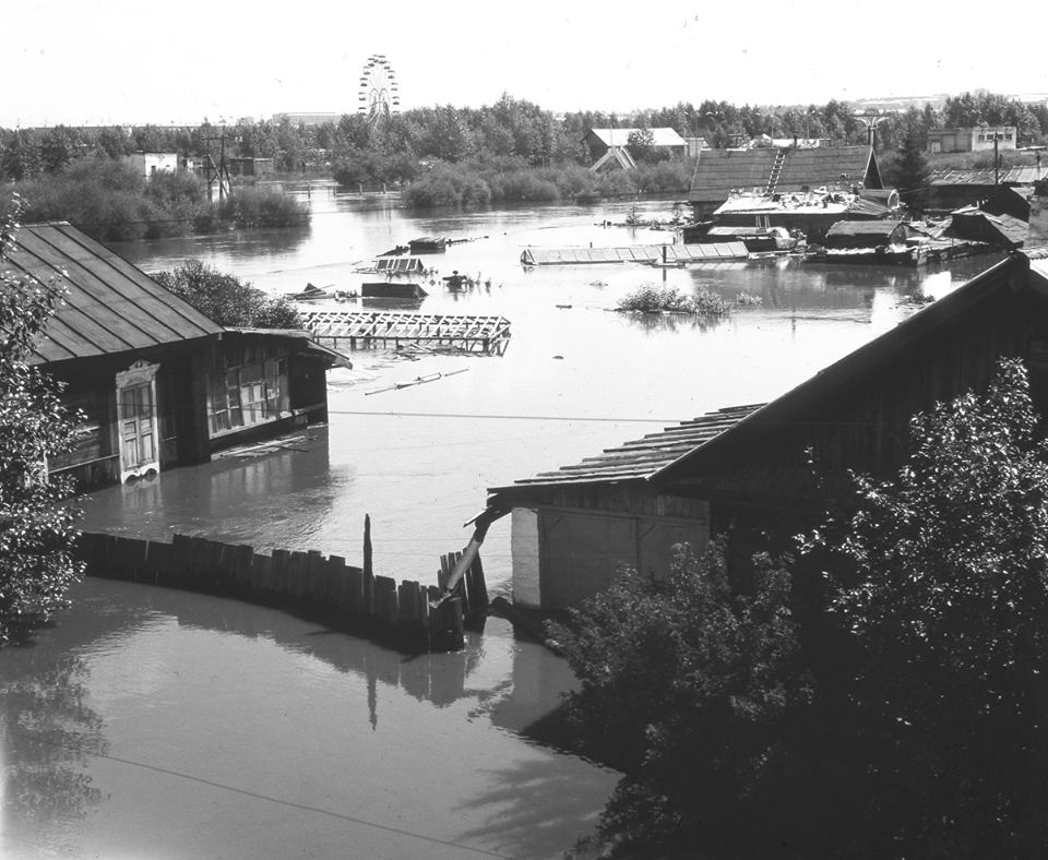 Наводнение 1991 года в Чите, Кузнечные ряды, вид на мемориал.