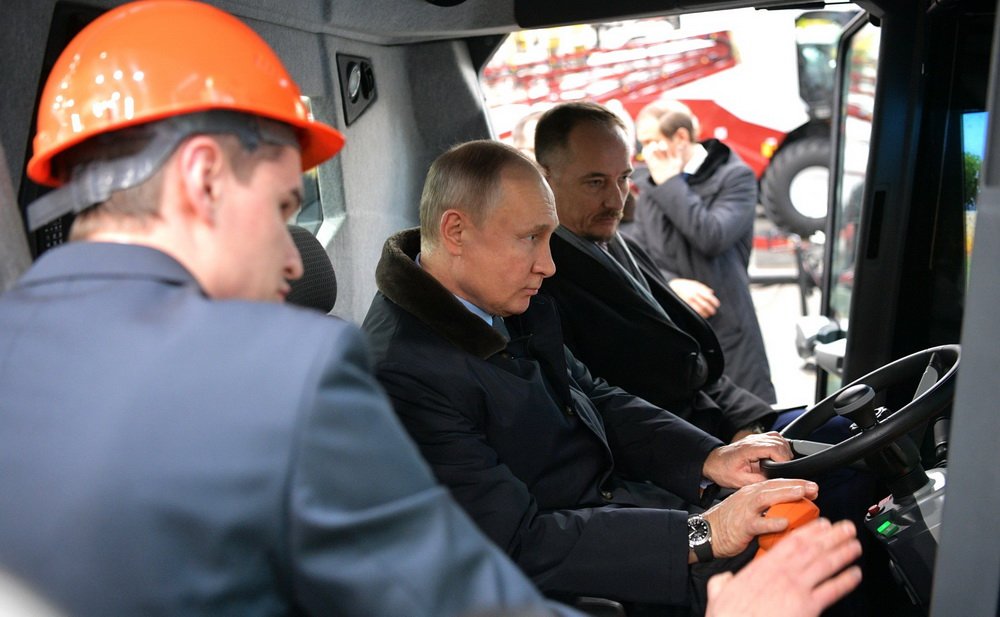 Защитить производителей - Путин одобрил предложение лидера «Партии дела»
