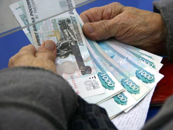82-летнего усольчанина обокрали на 150 тысяч рублей