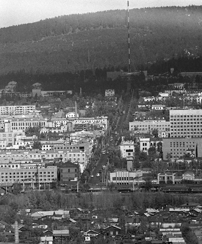Вид на ул. Бутина с Титовской сопки, 1977 год
