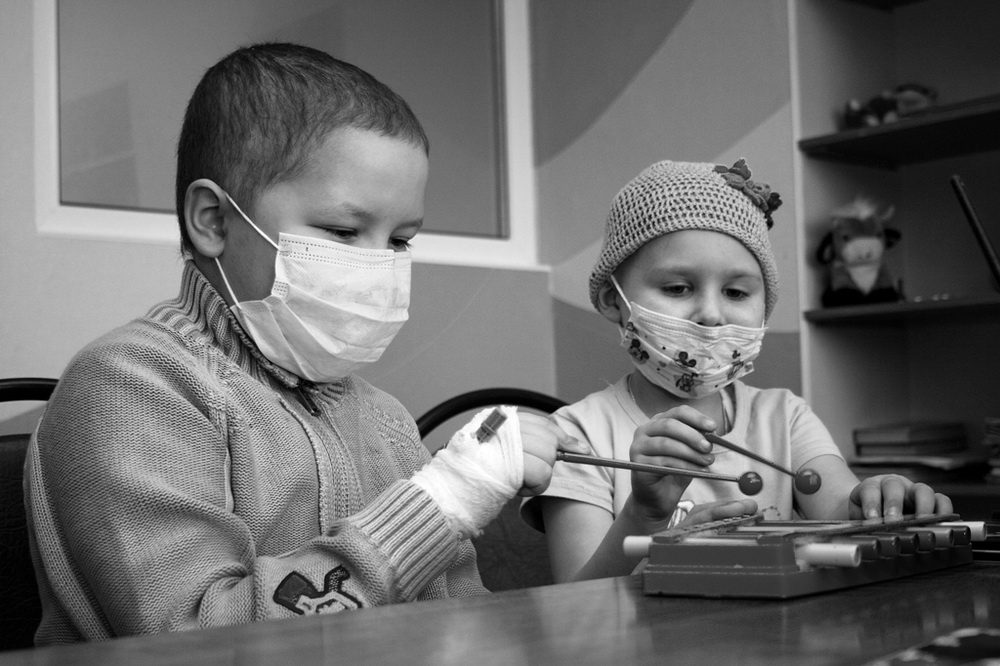 Дети погибшей в ДТП под Сретенском подарили полмиллиона онкобольным
