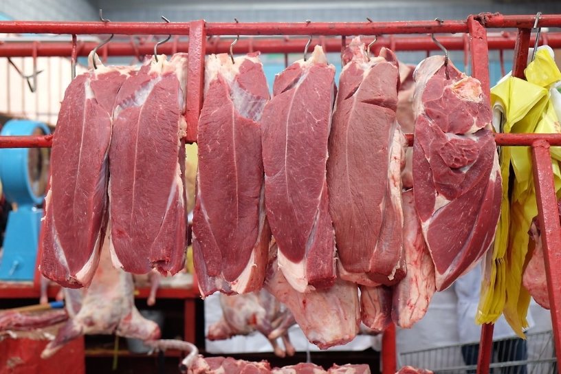 Около 5 тонн мяса уничтожили в Иркутске из-за нарушений условий хранения