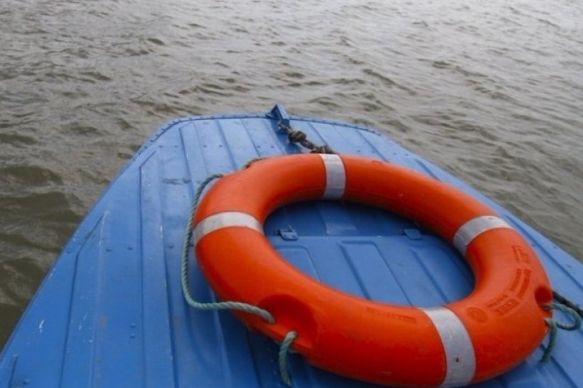 СК возбудил уголовное дело из-за смерти пассажира лодки при столкновении с буем в Иркутске
