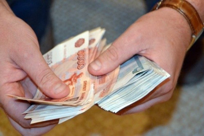 Директор УК в Ангарске получил штраф 100 тыс. руб. за обман руководителя другой компании